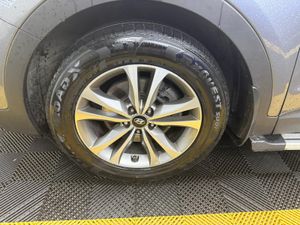 Hyundai Santa Fe Premium 2016 Auto 4x4 - Image 4