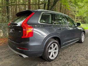 201 VOLVO XC90 B5 AWD 2.0 7 SEATER Momentum - Image 2