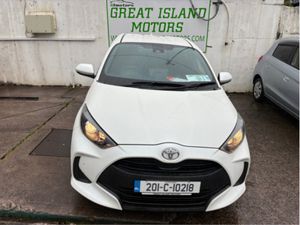 Toyota Yaris 1.0i PETROL AUTOMATIC - Image 3