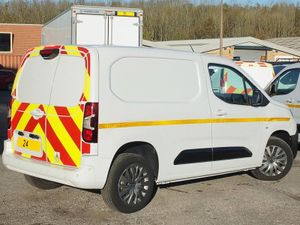2024 Citroen Berlingo Small Panel Van - Image 2