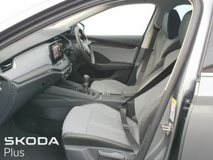 Skoda Octavia Combi Selection + 2.0TDI 115HP Call - Image 4