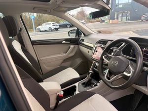 Volkswagen Tiguan 2.0 TDI 150HP Elegance DSG - Image 4