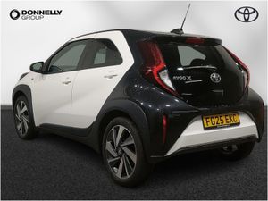 Toyota Aygo X Hatchback Edge - Image 3