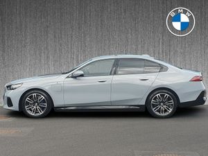 BMW 5-Series 530e M Sport Saloon - Image 4