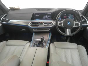 BMW X5 xDrive45e M Sport - Image 4