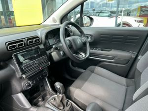 Citroen C3 TOUCH PURETECH 82 4DR - Image 3
