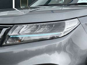 Suzuki Vitara 1.4 BOOSTERJET HYBRID S SZ5 5DR - Image 2