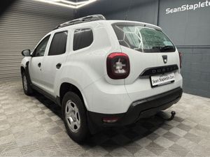 Dacia Duster ESSENTIAL 115 BHP 4 WHEEL DRIVE - Image 3