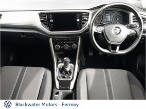 Volkswagen T-Roc 1.5TSI 150BHP DESIGN SPECIAL EDIT - Image 3