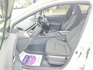 Toyota C-HR 1.8 HYBRID S LED PACKAGE AUTOMATIC - Image 4