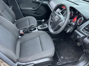 Opel Astra TRADE SALE ONLY 1.4 I 100PS 4DR - Image 4