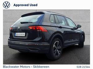 Volkswagen Tiguan 2.0TDI 122BHP LIFE WITH REAR VIE - Image 3