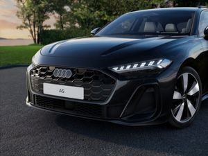 Audi A5 AVANT S-LINE COMPETITION E-HYBRID QUATTRO - Image 3