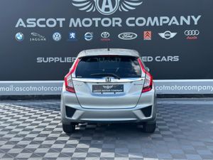 Honda Fit Hybrid - Image 4