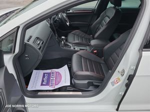 Volkswagen Golf 2.0 GTI DYNAMIC DSG FULL LEATHER - Image 4