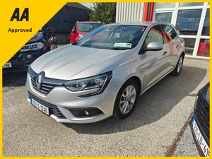 Renault Megane DYNAMIQUE NAV Low Kms - Image 4