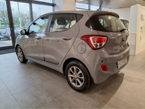 Hyundai i10 ** sold ** - Image 4