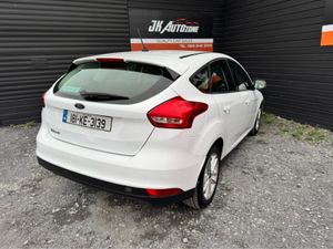 Ford Focus STYLE 1.5 TD 5DR - Image 4