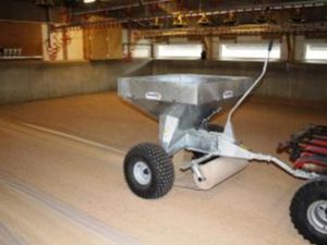 New Quad-X Chick Feeder - Image 2