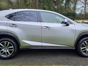 19 Lexus NX 300 AWD 2.5 Hybrid Low Kms - Image 3