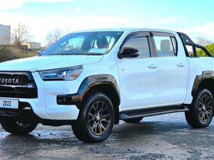 2022 Toyota Hilux Auto GR 2.4 Diesel - Image 4