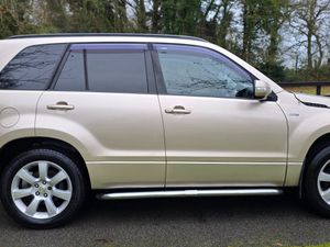 Suzuki Grand Vitara 2011 4WD TAX AND TEST - Image 4