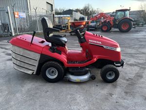 Used 2021 Honda HF2417 Lawnmower - Image 4