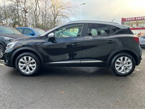 Renault Captur 1.5 DIESEL ICONIC - Image 4