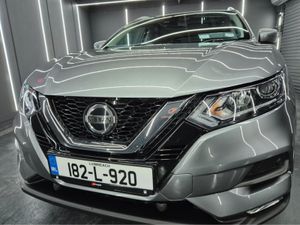 Nissan Qashqai 1.6 SV CVT SS 18 4DR A AUTO - Image 3