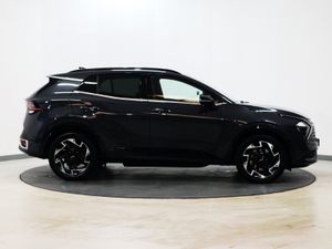 *1* 2024 Kia Sportage 1.6 GT-LINE PHEV 4X4 - Image 3