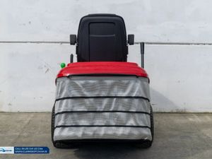 Used 2023 Demo Honda HF 2417 Lawnmower - Image 4