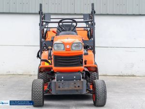 Used 2016 Kubota G23 HD Lawnmower - Image 2