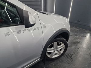 Dacia Sandero STEPWAY ALTERNATIVE 1. 1.5 DCI 90 - Image 4