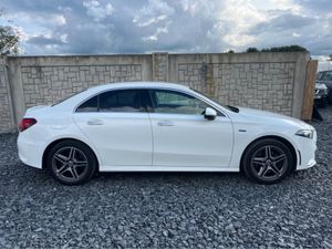Mercedes-Benz A-Class 250 AMG LINE PREMIUM E - Image 4