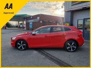 Volvo V40 2.0 D2 R-DESIGN 120BHP 5DR 40 SERIES - Image 3