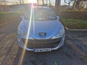 Peugeot 308 2010 - Image 2
