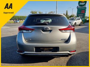 Toyota Auris 1.2T 5DR LUNA 4DR - Image 4