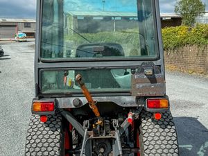 2011 Kubota B2530 - Image 4