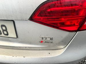 2013 AUDI A4 ESTATE AUTO S LINE - Image 4