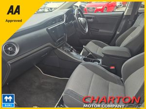 Toyota Auris HYBRID LUNA SPORT AUTO 4DR - Image 4