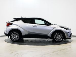 *81* 2023 Toyota C-HR 1.8 sol auto - Image 3