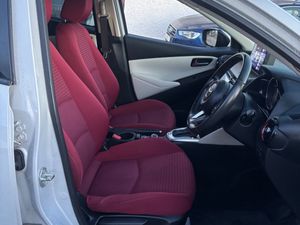 Mazda Demio - Image 2