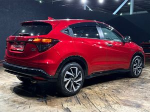 Honda Vezel RS EDITION - BLACK HALF LEATHER - FACT - Image 4