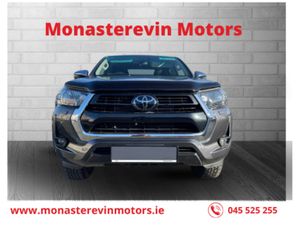 Toyota Hilux 2.4 SR5 D/CAB AUTO - Image 2