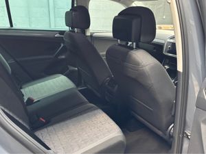 Volkswagen Tiguan LIFE 2.0 TDI D7F 150HP 5 5DR AUT - Image 4