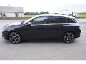 Opel Astra GS 1.2T 130PS PETROL - Image 4