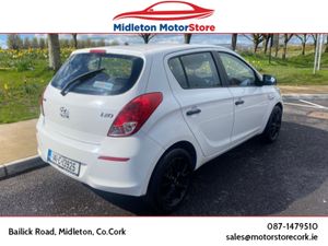 Hyundai i20 CLASSIC 84BHP 5DR 85PS - Image 4