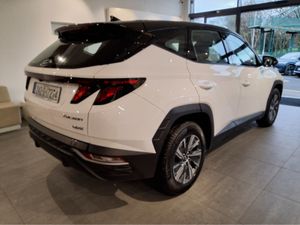 Hyundai Tucson HYBRID COMFORT PLUS ** VERY LOW KMS - Image 2