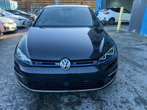 Volkswagen Golf 1.4 GTE Hybrid Automatic - Image 2