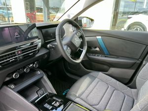 Citroen C4 EFEEL PACK 50KWH 136BHP MY30 - Image 3